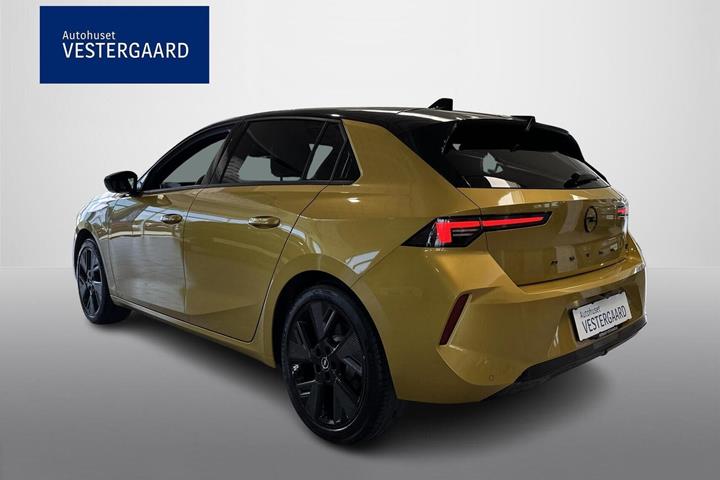 Gul Opel Astra-e fra 2024