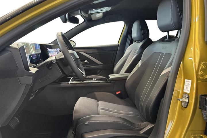 Gul Opel Astra-e fra 2024