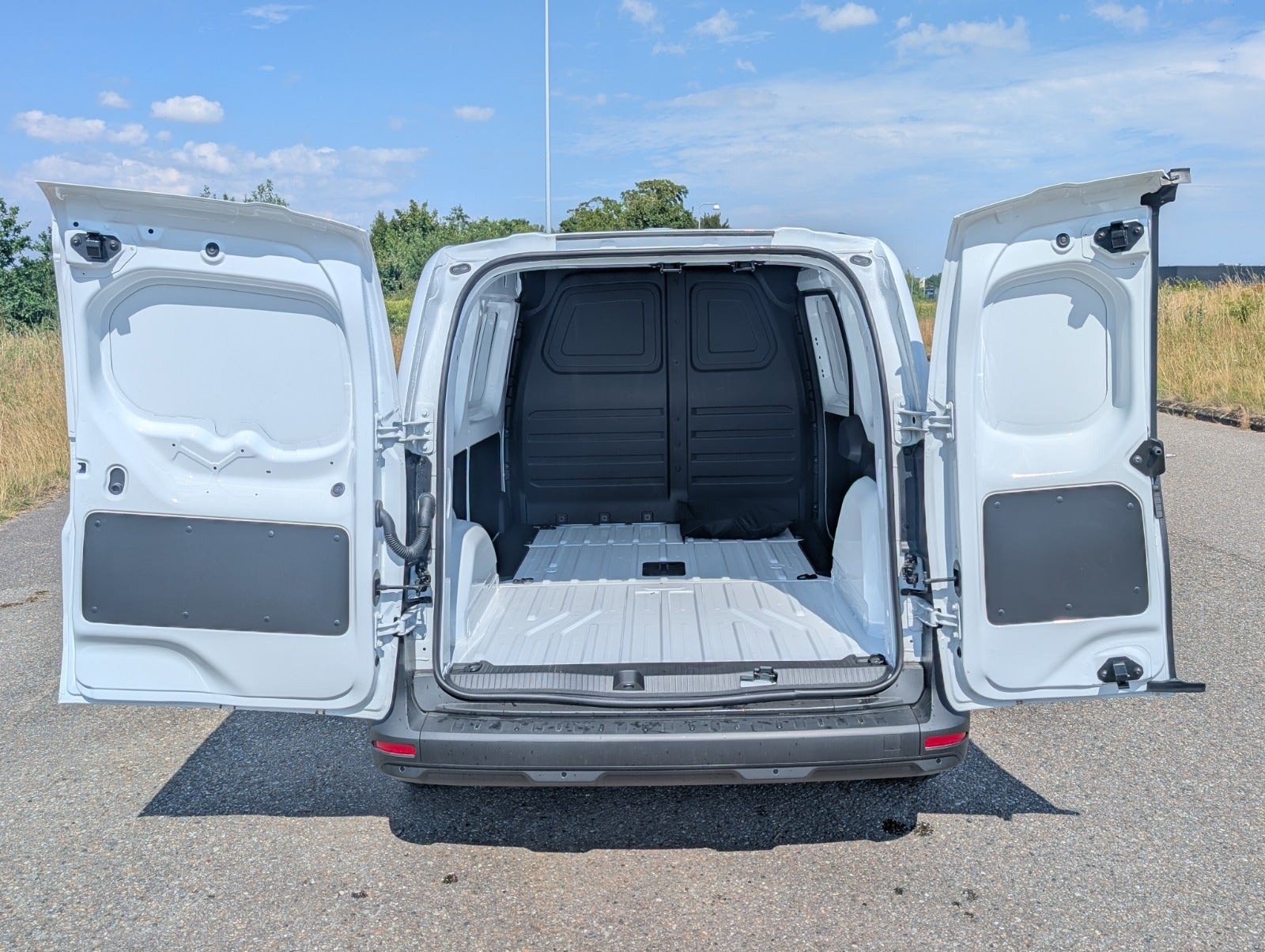 Hvid Renault Kangoo fra 2026