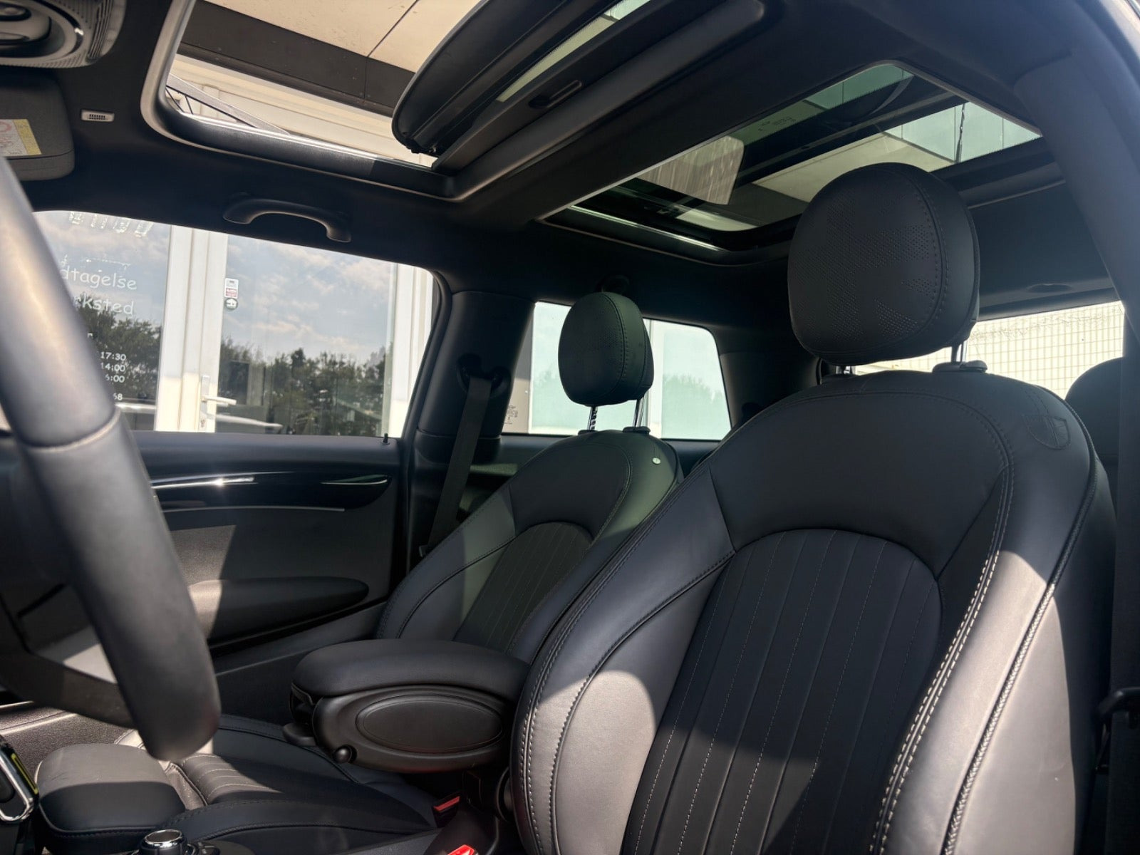 Grøn Mini Cooper SE fra 2023