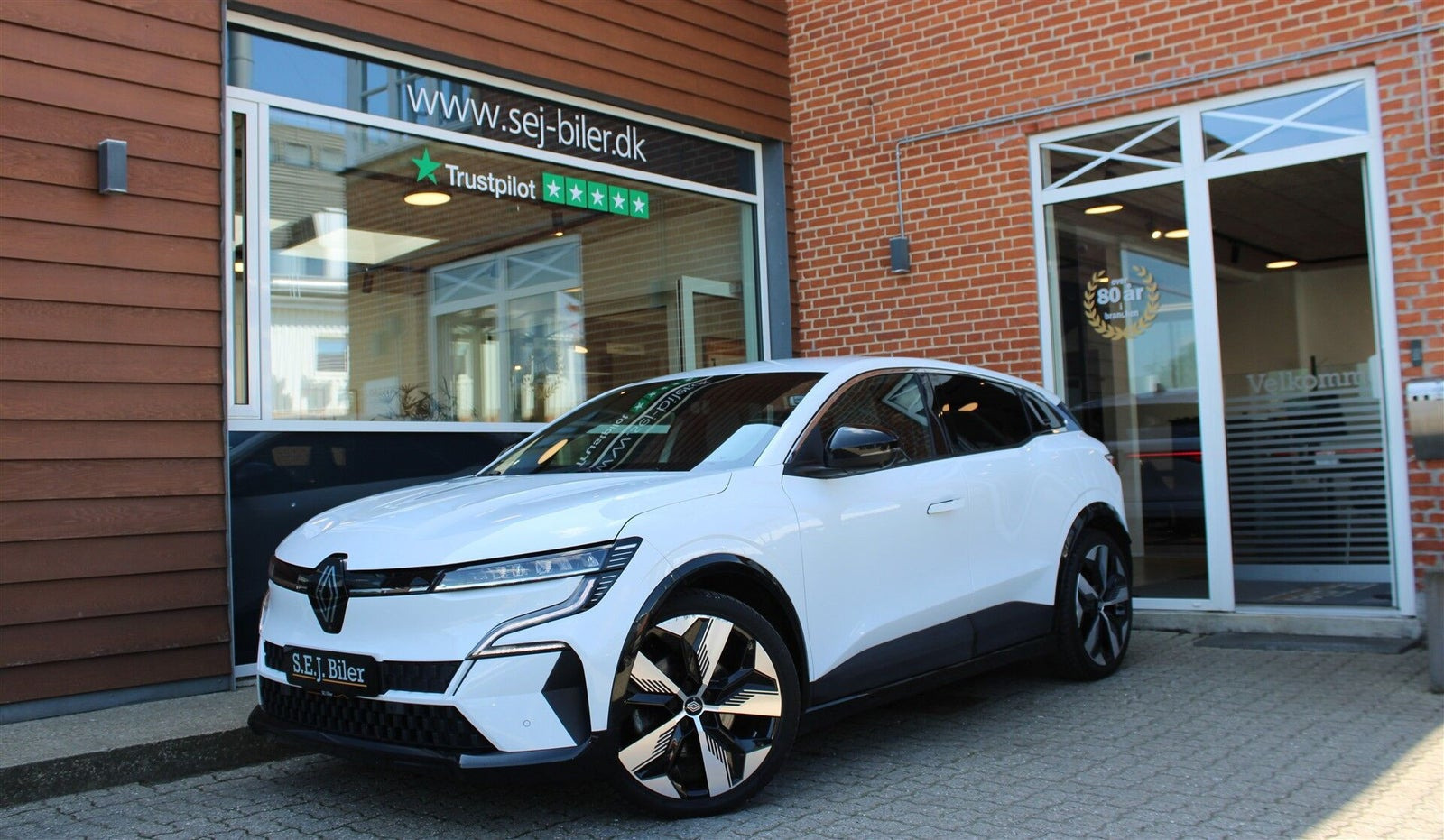 Hvid Renault Megane E-Tech fra 2022