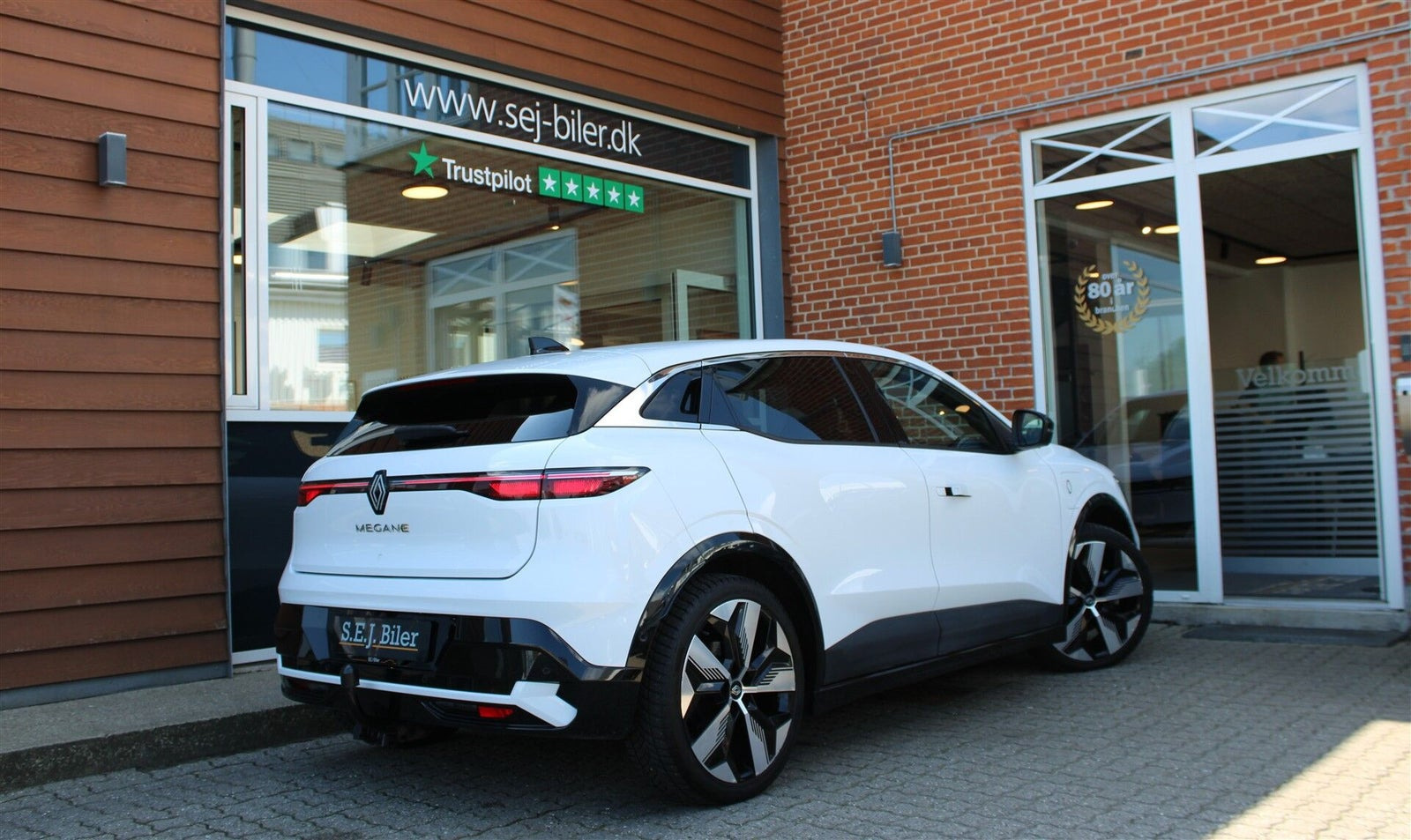Hvid Renault Megane E-Tech fra 2022