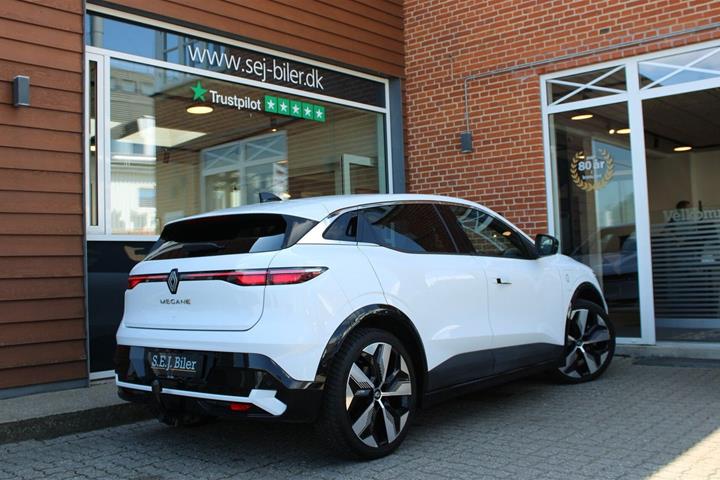 Hvid Renault Megane E-Tech fra 2022