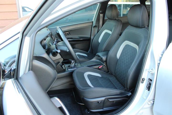 Sølv Kia Ceed fra 2018