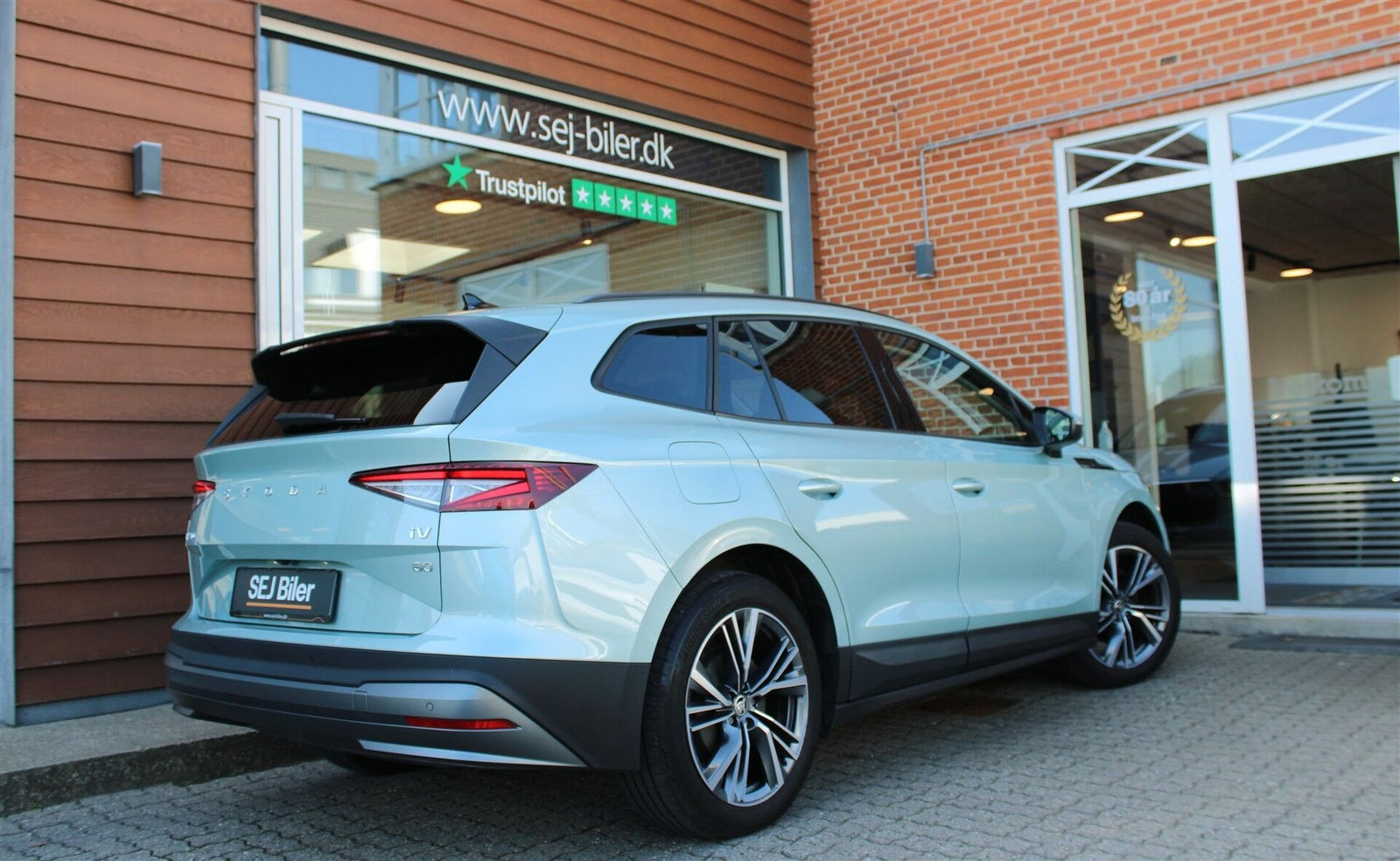 Grøn Skoda Enyaq fra 2023