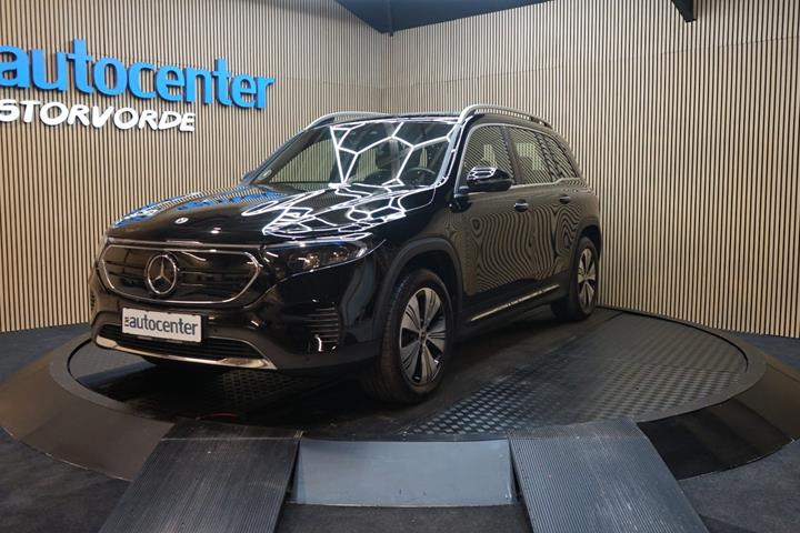 Sort Mercedes EQB250 fra 2023