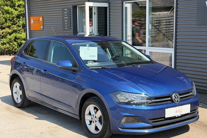 Blå VW Polo fra 2019