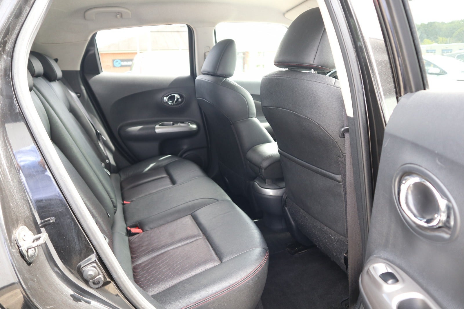 Sort Nissan Juke fra 2011