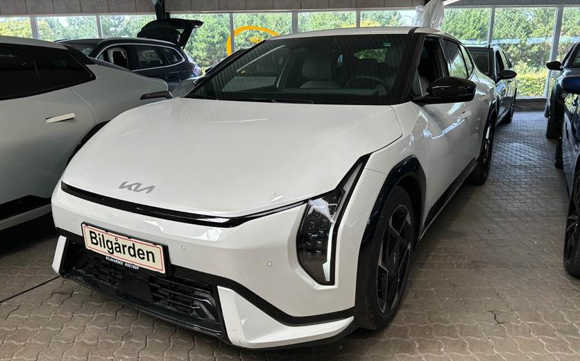 Kia EV4 81 Long Range GT-Line Fastback