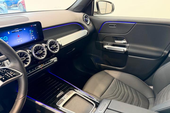 Hvid Mercedes EQB250+ fra 2025