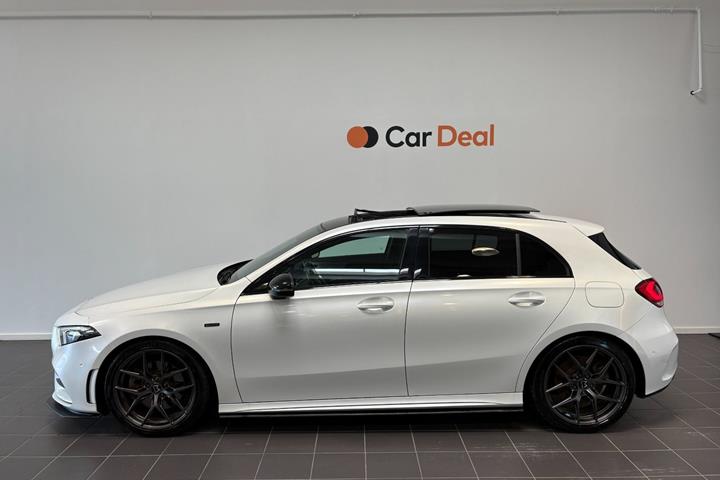 Sort Mercedes A250 e fra 2020