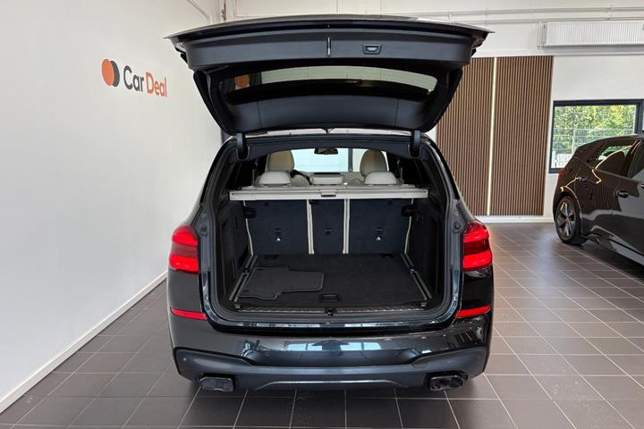 Sort BMW X3 fra 2019