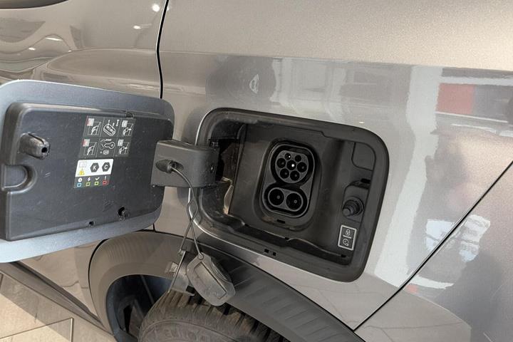 Grå Citroën e-C3 Aircross fra 2025