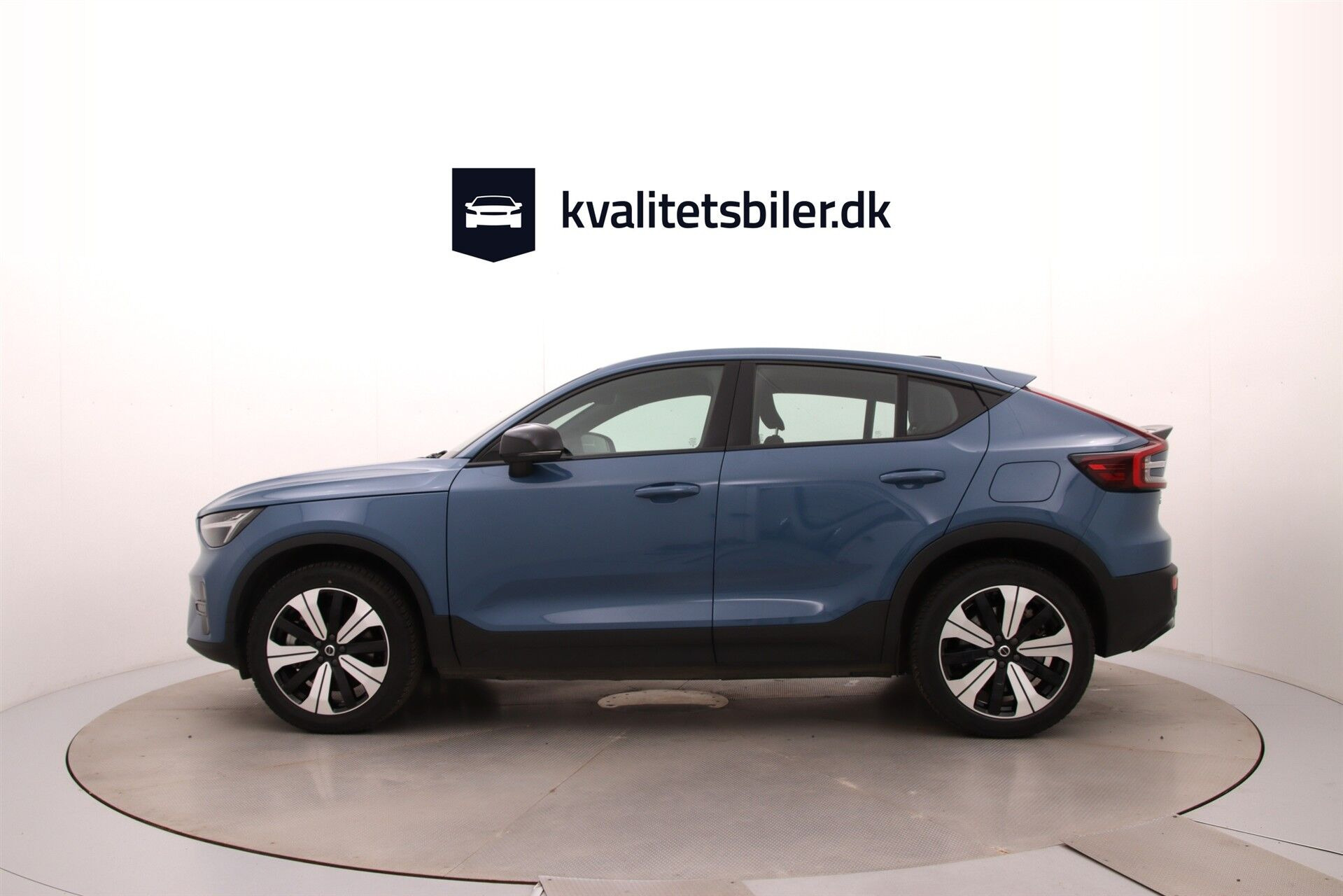 Blå Volvo C40 fra 2023