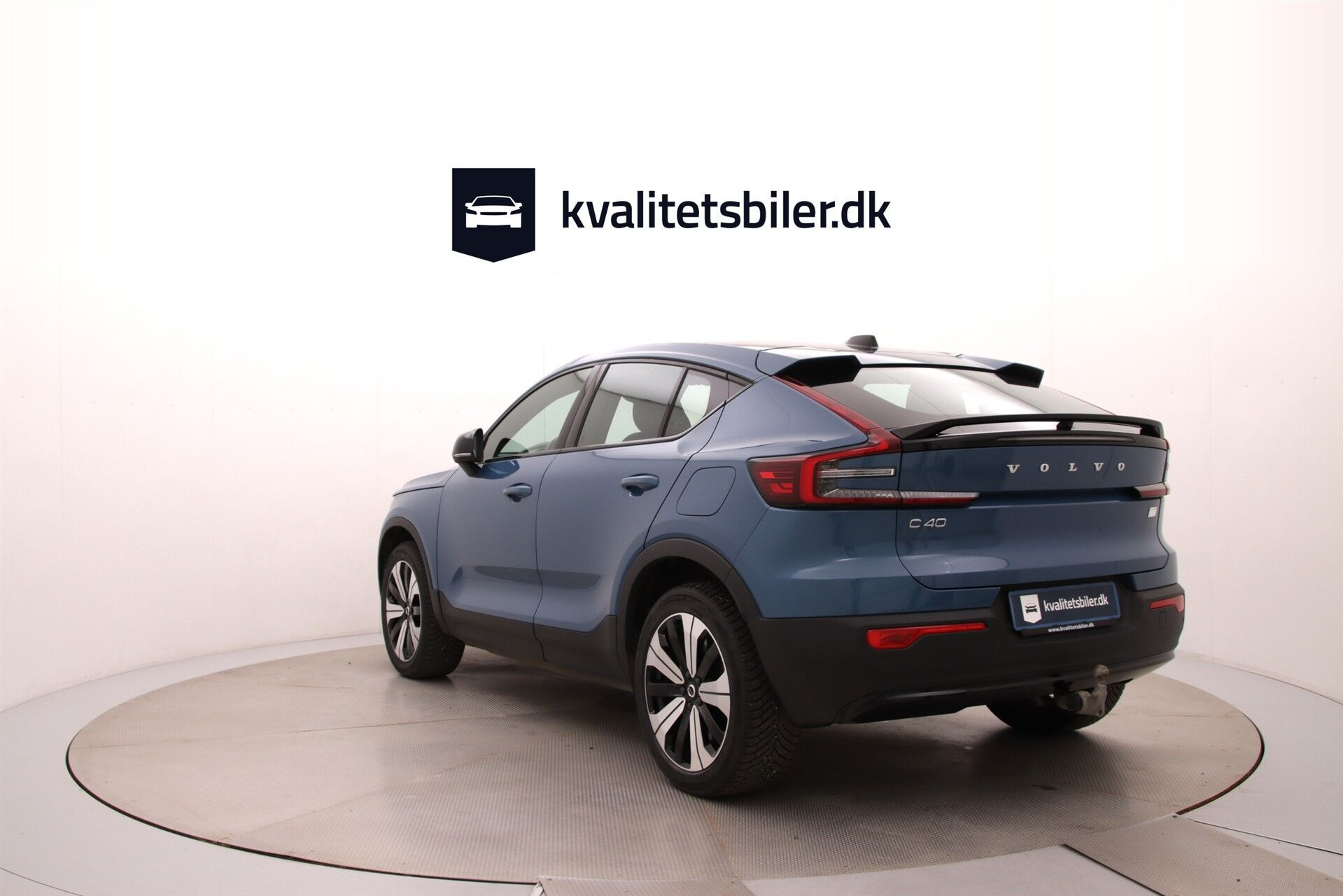 Blå Volvo C40 fra 2023