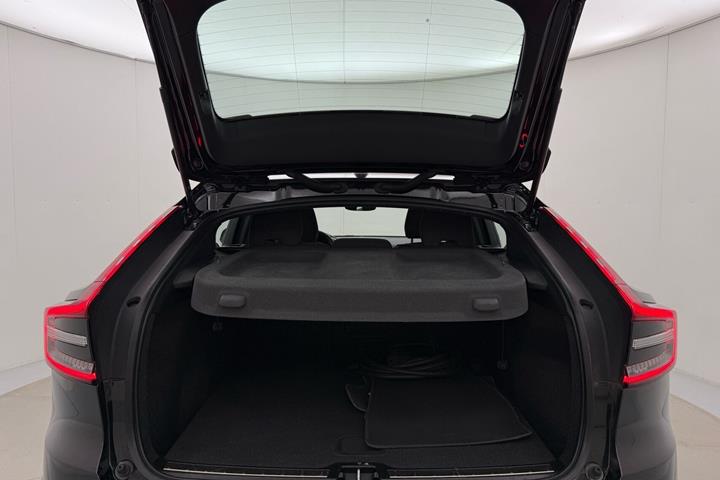 Sort Volvo C40 fra 2023