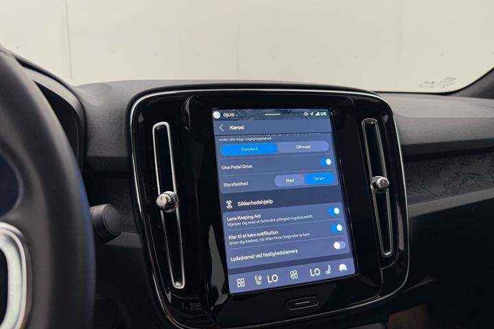 Sort Volvo C40 fra 2023