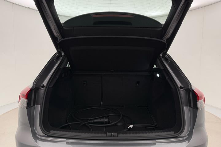 Grå Audi Q4 fra 2022
