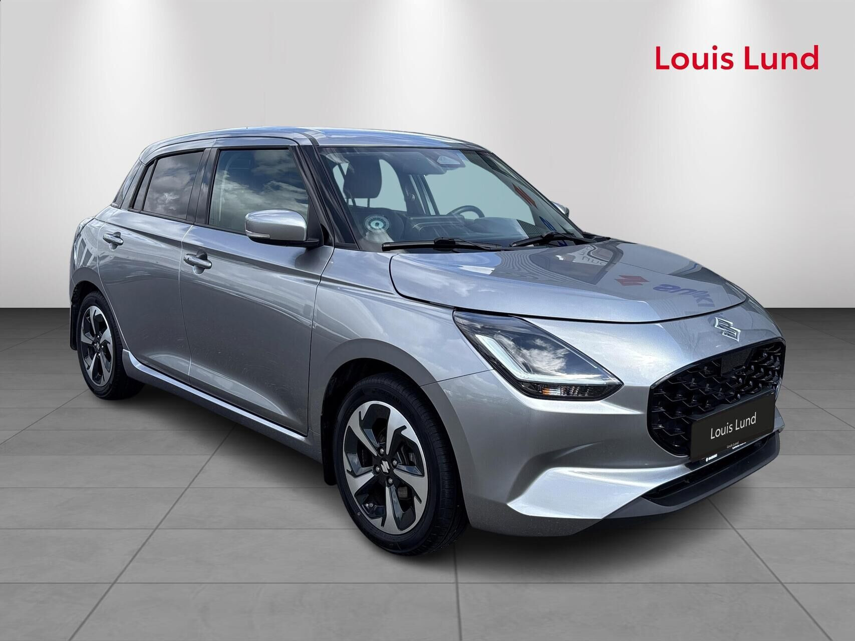 Sølv Suzuki Swift fra 2025