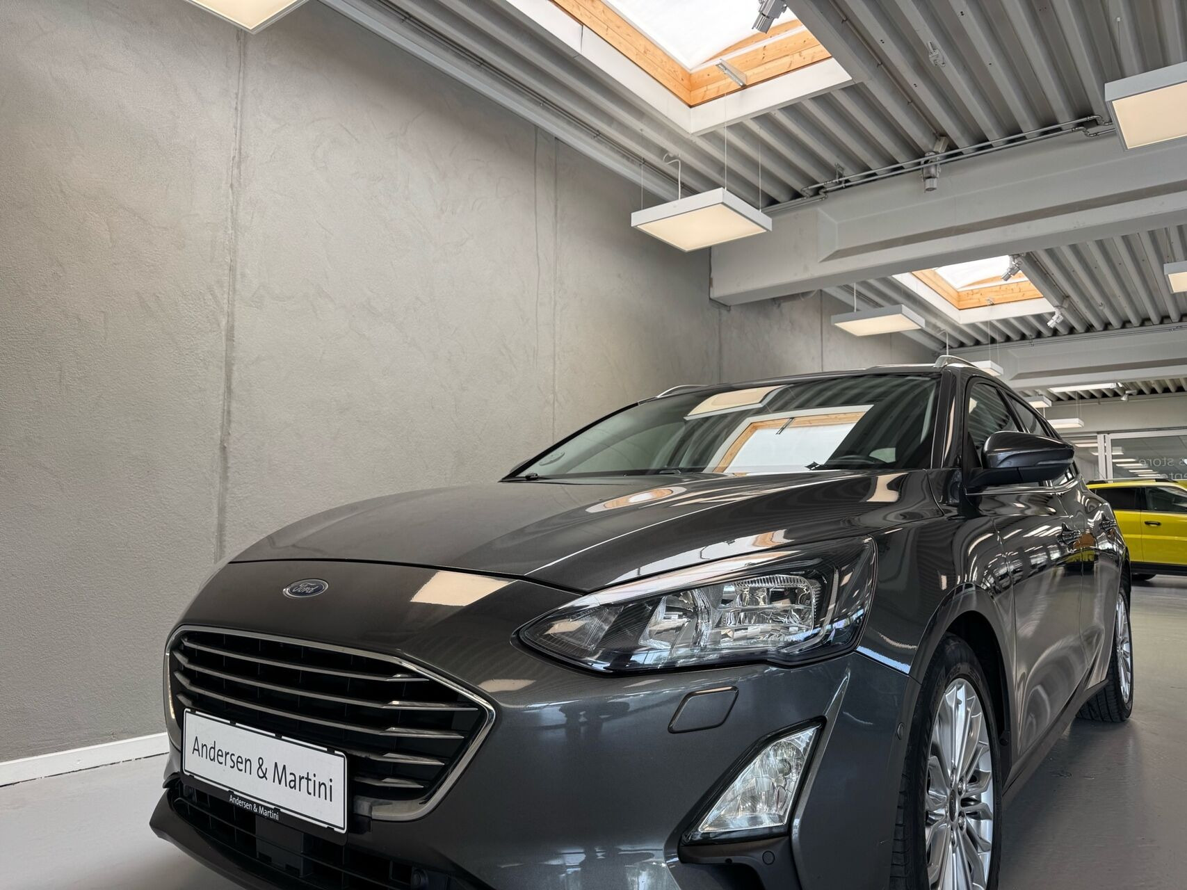 Grå Ford Focus fra 2019