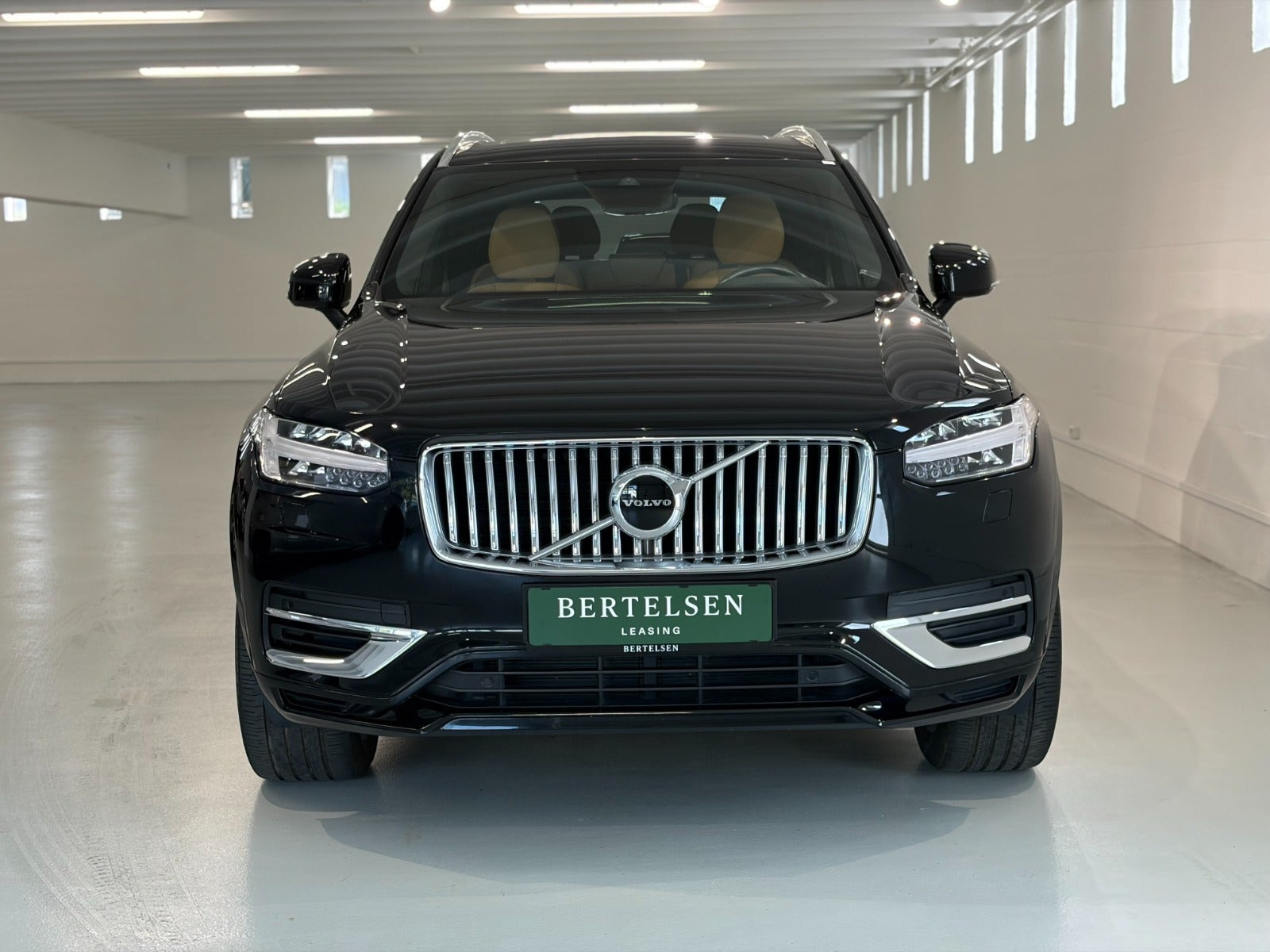 Sort Volvo XC90 fra 2022