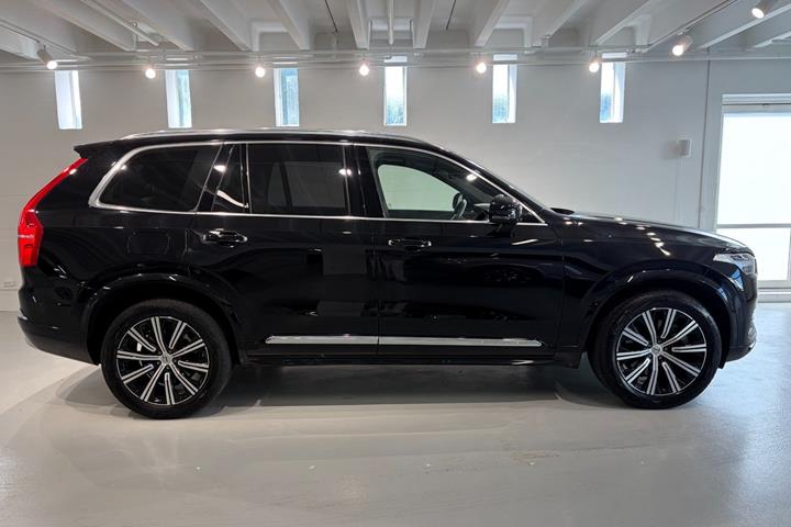 Sort Volvo XC90 fra 2022