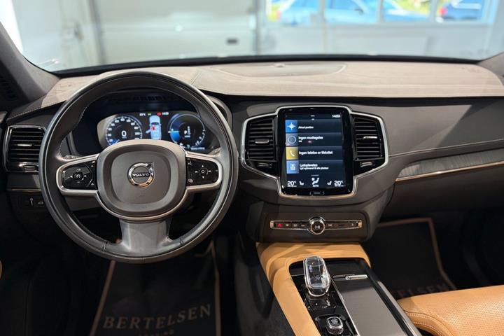 Sort Volvo XC90 fra 2022