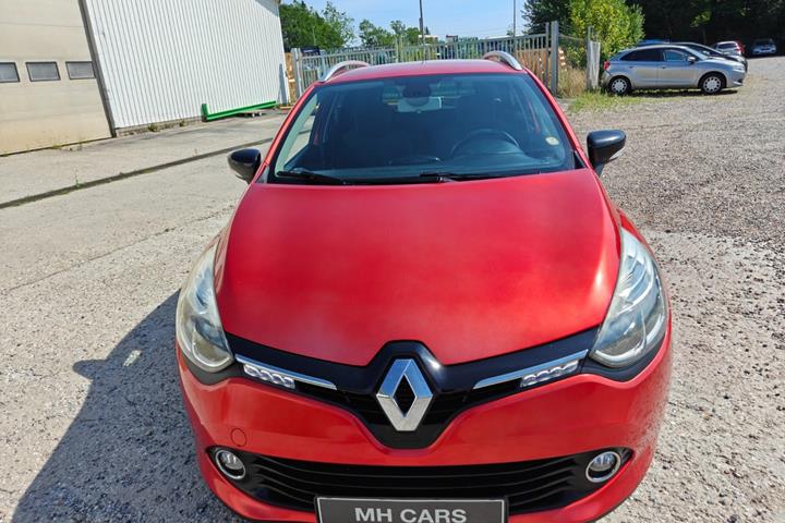 Gul Renault Clio IV fra 2015