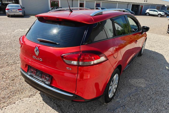 Gul Renault Clio IV fra 2015