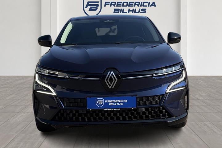 Blå Renault Megane E-Tech fra 2023