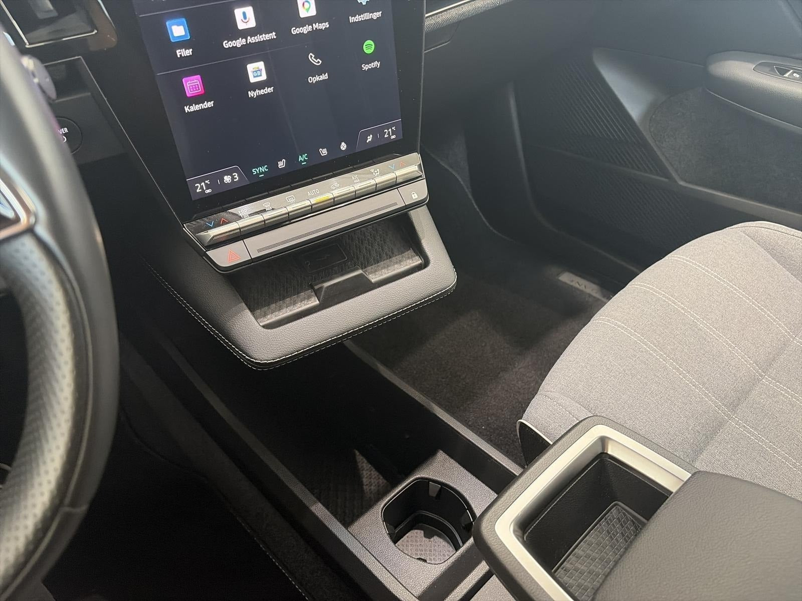 Blå Renault Megane E-Tech fra 2023