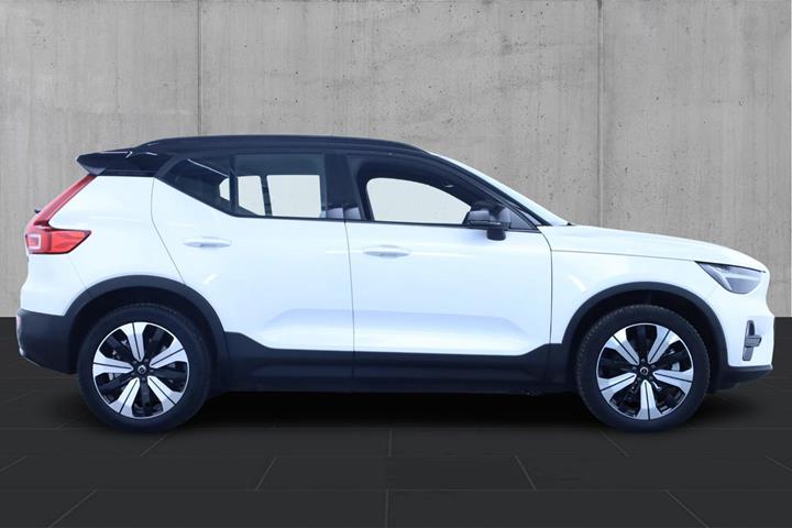 Hvid Volvo XC40 fra 2022