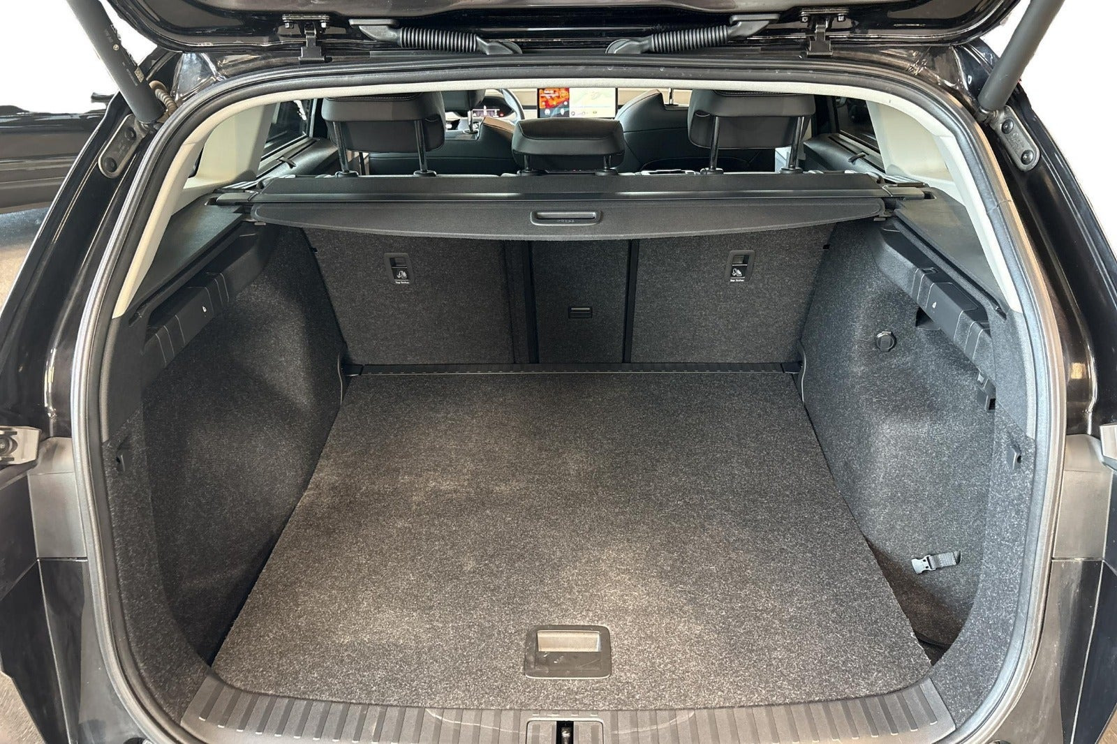 Sort Skoda Enyaq fra 2022