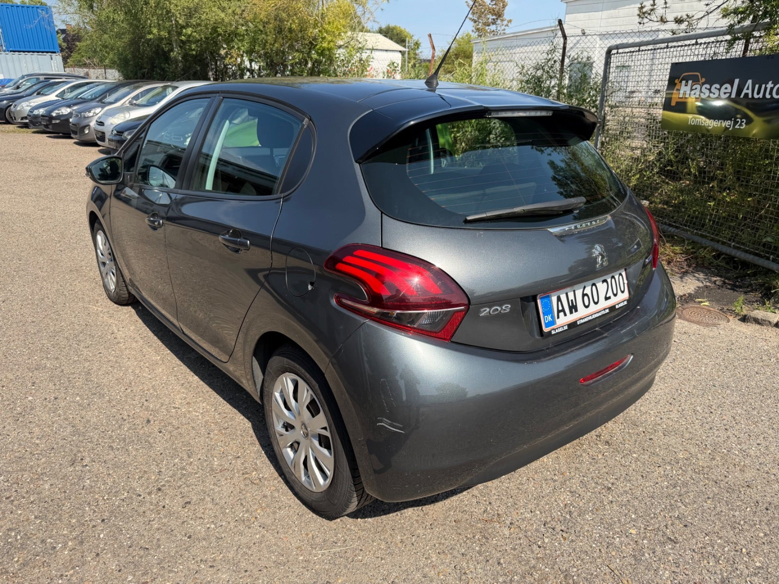 Grøn Peugeot 208 fra 2015