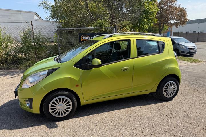 Grøn Chevrolet Spark fra 2011