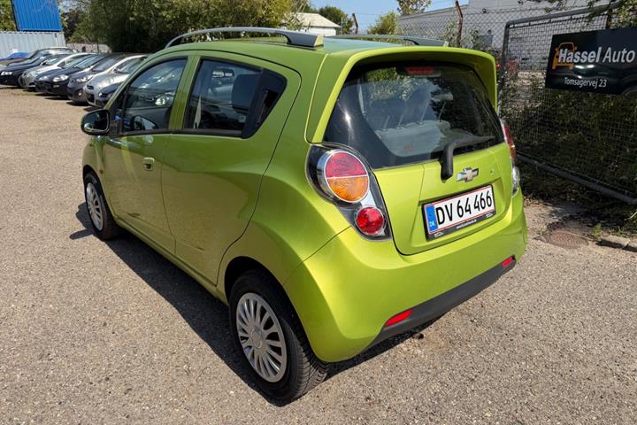 Grøn Chevrolet Spark fra 2011