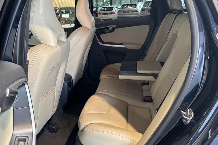undefined Volvo XC60 fra 2017