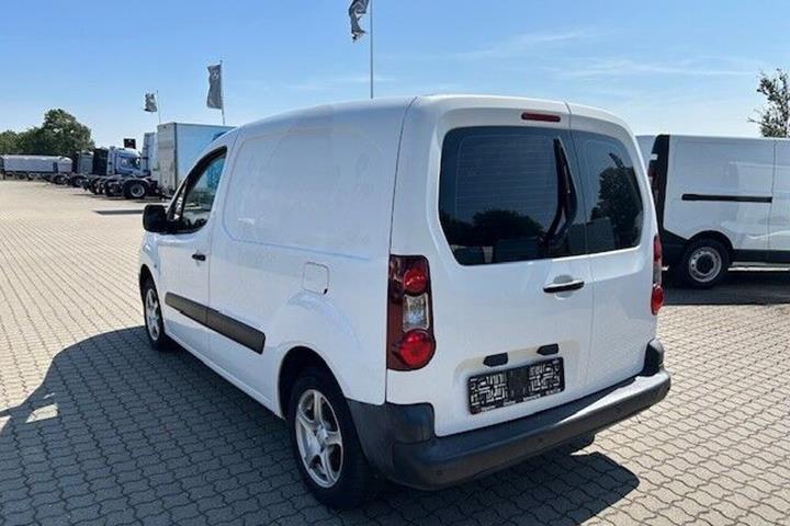 Hvid Citroën Berlingo fra 2017