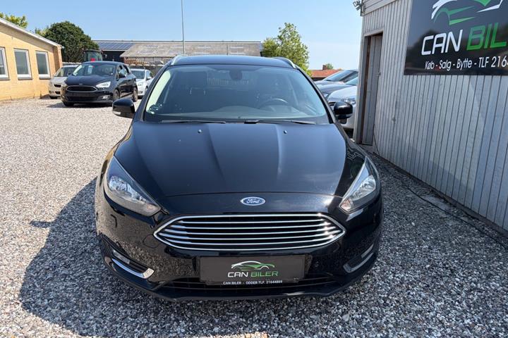 Sort Ford Focus fra 2018