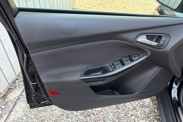 Sort Ford Focus fra 2018