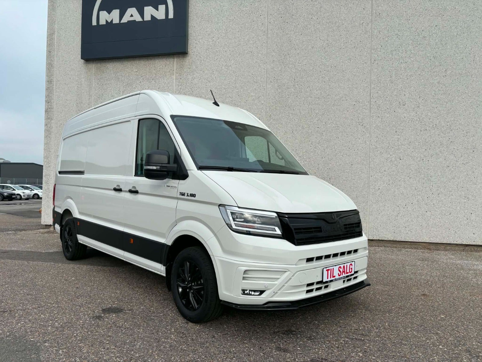 MAN TGE 2,0 3.180 Kassevogn L3H3 aut. FWD