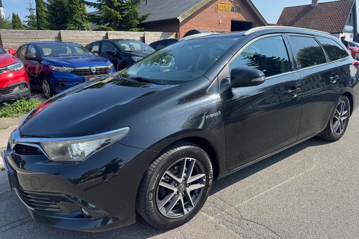undefined Toyota Auris fra 2015