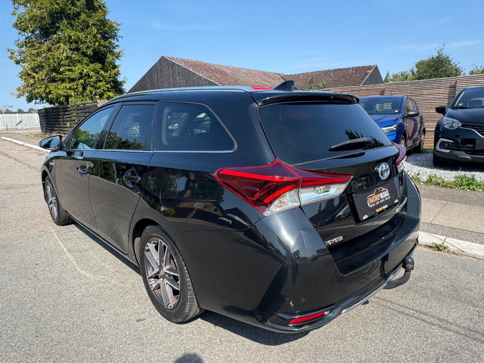undefined Toyota Auris fra 2015