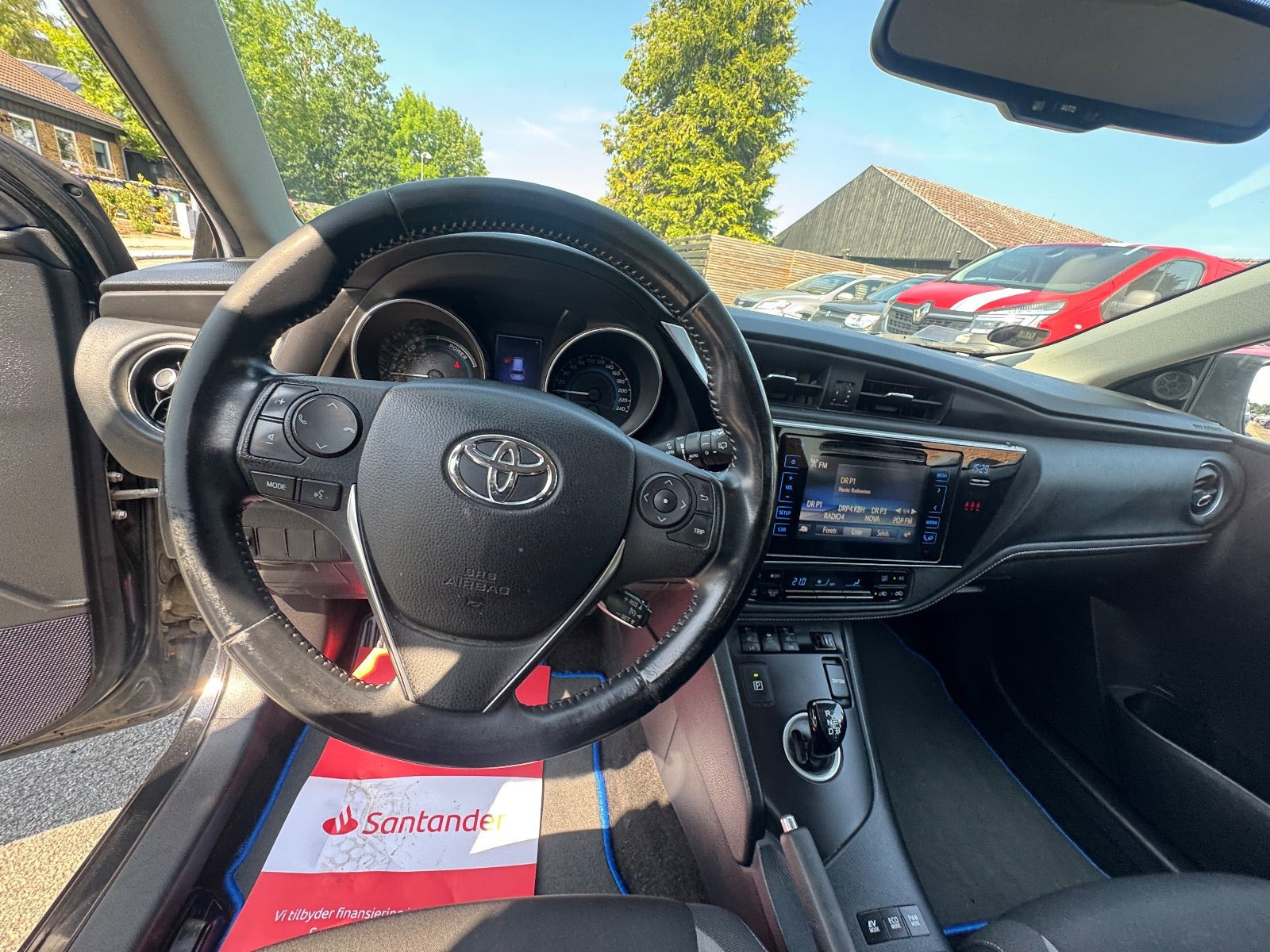 undefined Toyota Auris fra 2015