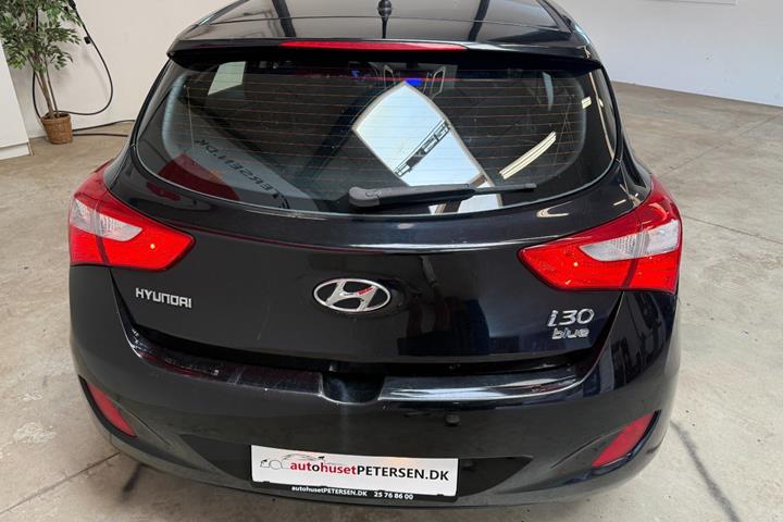 Sort Hyundai i30 fra 2012