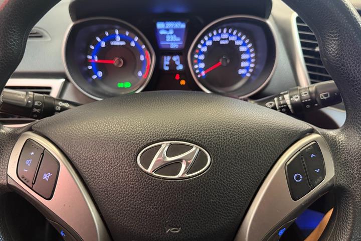 Sort Hyundai i30 fra 2012