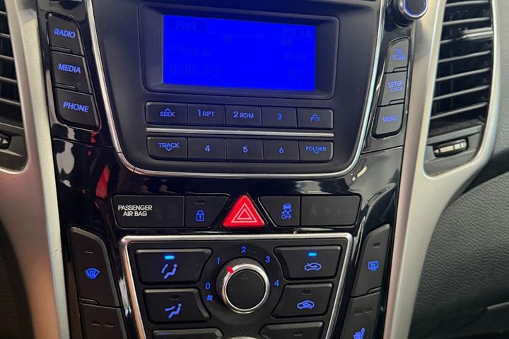 Sort Hyundai i30 fra 2012