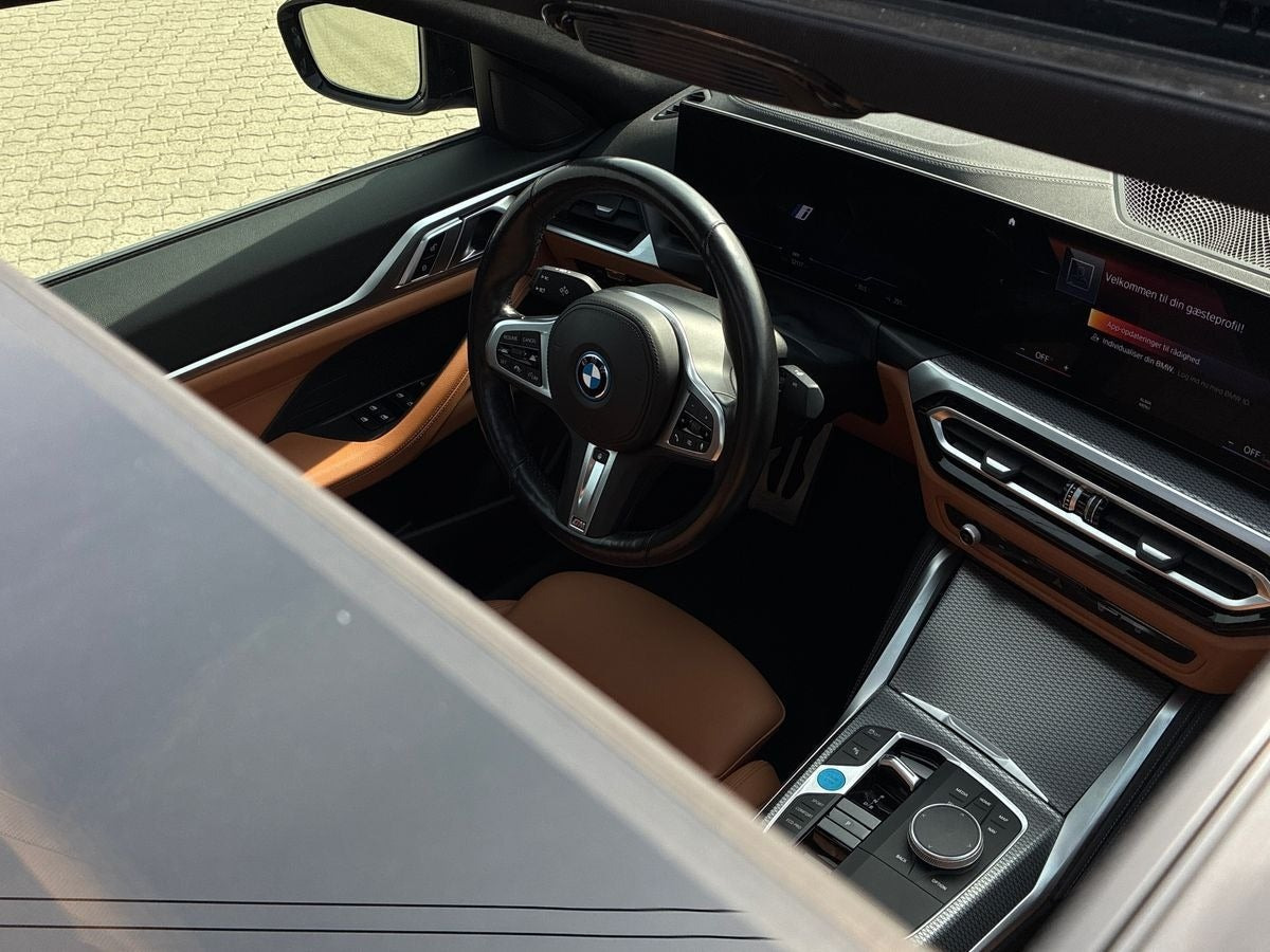 Grå BMW i4 fra 2023