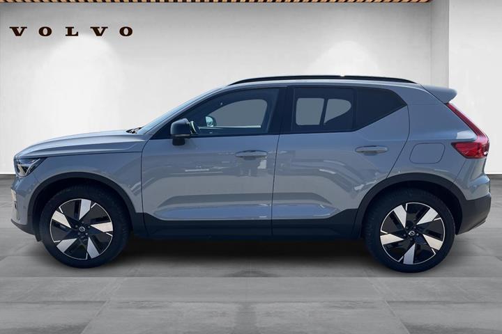 Grå Volvo EX40 fra 2026