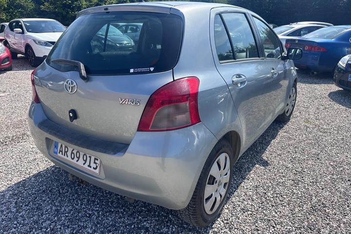 undefined Toyota Yaris fra 2006